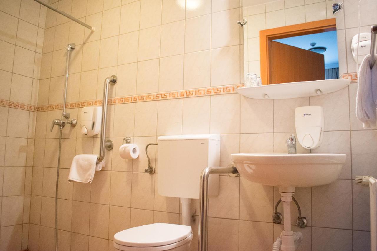P4W Hotel Residence סזומבאת'לי מראה חיצוני תמונה