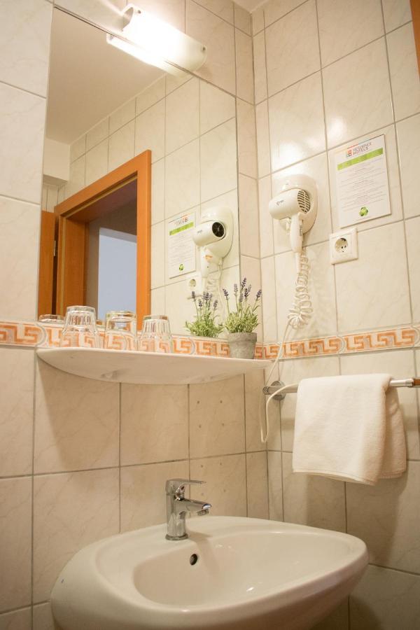 P4W Hotel Residence סזומבאת'לי מראה חיצוני תמונה