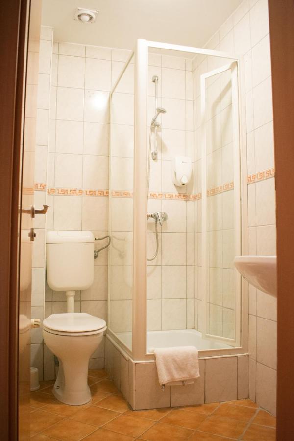 P4W Hotel Residence סזומבאת'לי מראה חיצוני תמונה