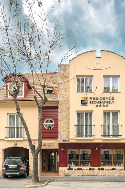 P4W Hotel Residence סזומבאת'לי מראה חיצוני תמונה