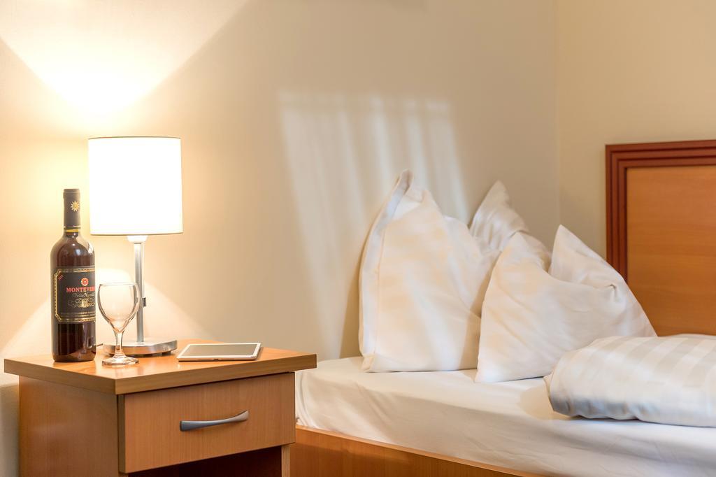 P4W Hotel Residence סזומבאת'לי חדר תמונה